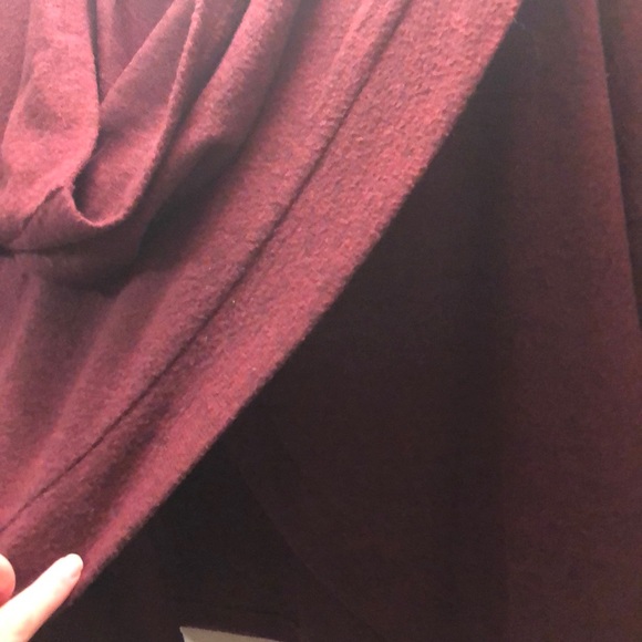 Super soft maroon hoodie - Picture 6 of 9